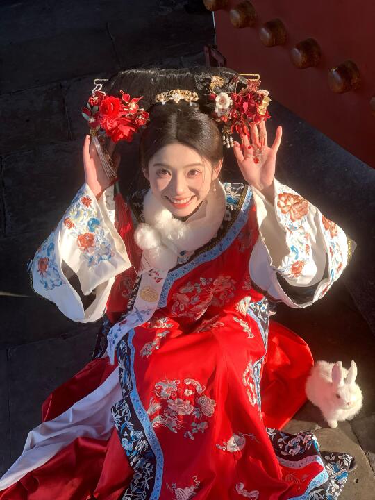 大家期待的红色格格来啦