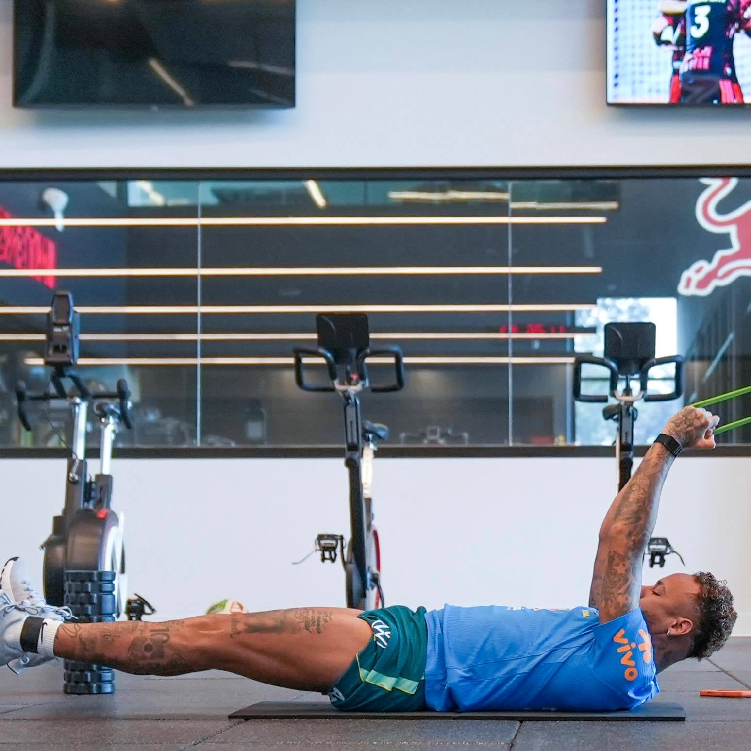 neymar 恢复训练内马尔巴西队
