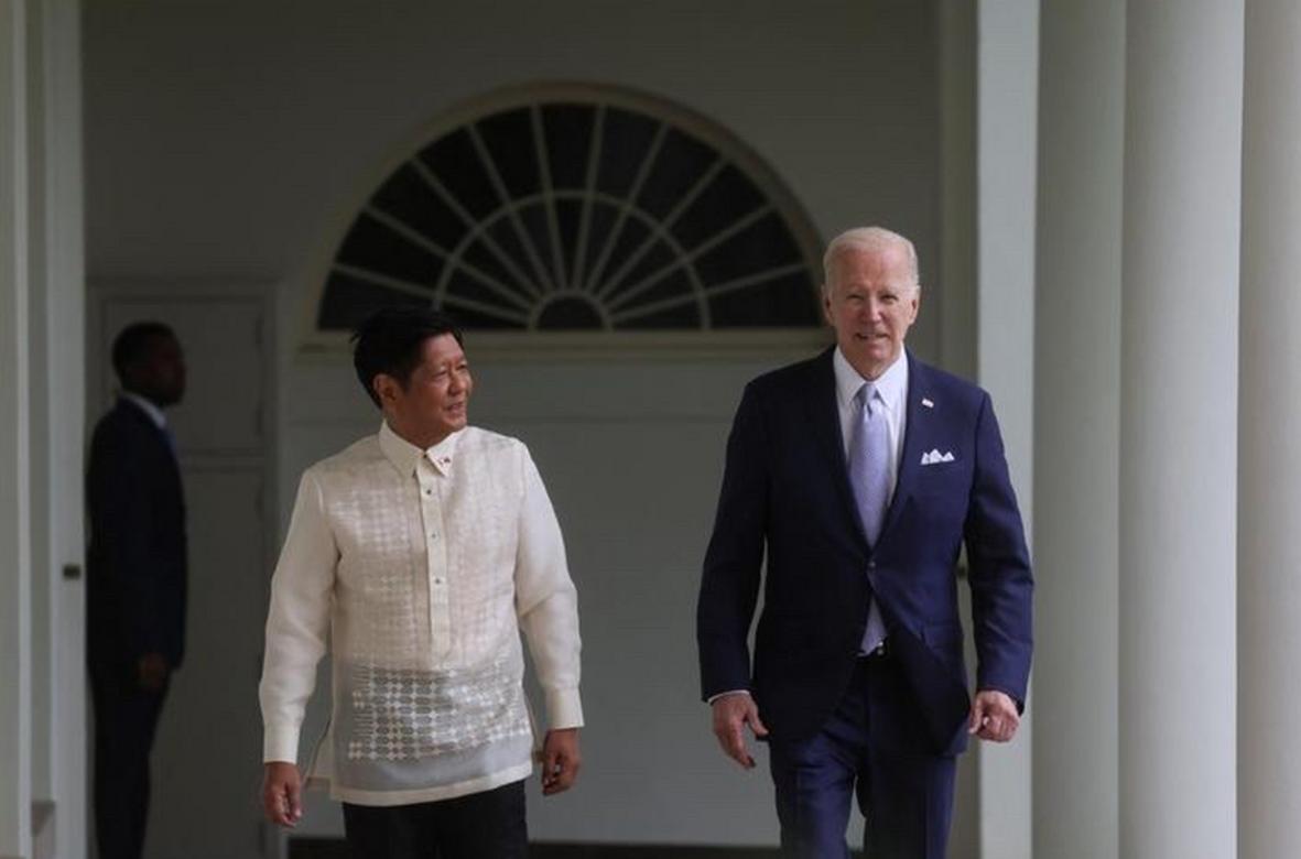 小国缺乏制度性设计，因而容易被美国轻易攻破。菲律宾小马科斯政府频繁地充当美国的吠