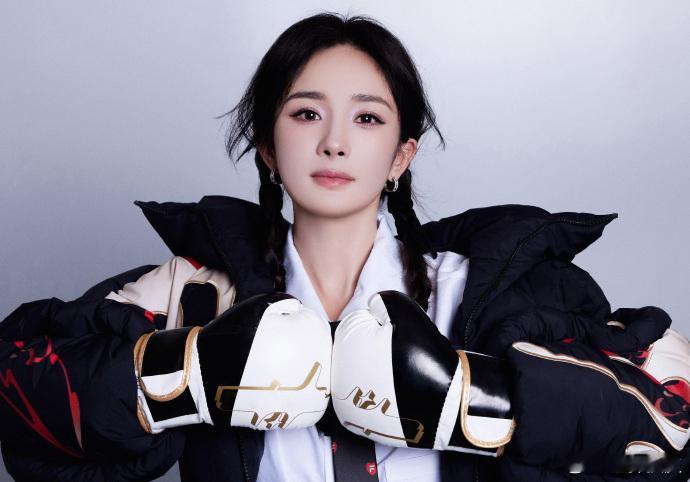 #金鹤龙给杨幂迪丽热巴化妆#都好美啊！太牛了哥！继续多多合作~#金鹤龙为杨幂迪丽