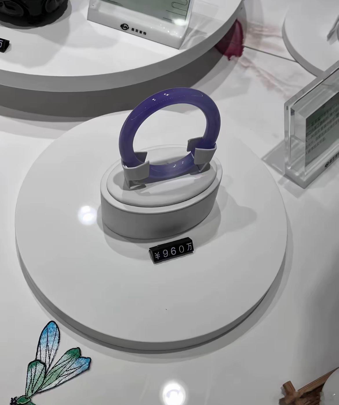 头一回被珠宝展给惊艳到我的精神状态凉好我的幽默灵感片场 ​​​
