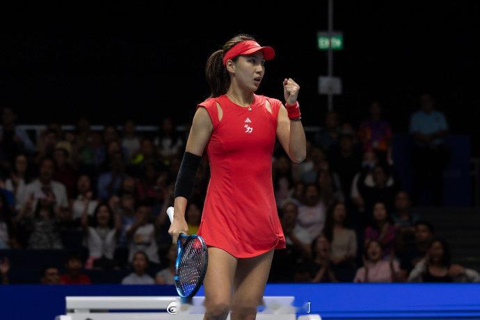 王欣瑜0比2梅尔滕斯  王欣瑜无缘新加坡站决赛  【WTA250新加坡站】女单半