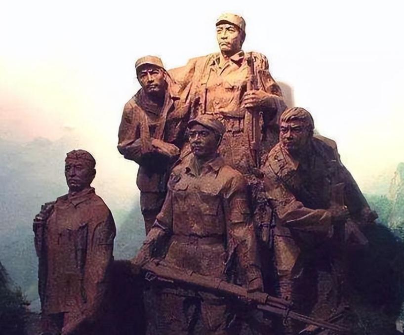 1957年，少将邱蔚意外身亡，公安干部案件重演牺牲后发现竟没疑点
前言
邱蔚戎马