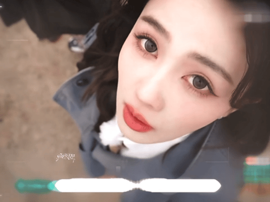 王鹤棣给白鹿拍的男友视角王鹤棣男友视角下的白鹿看到王鹤棣的拍摄角度，还以为会把白