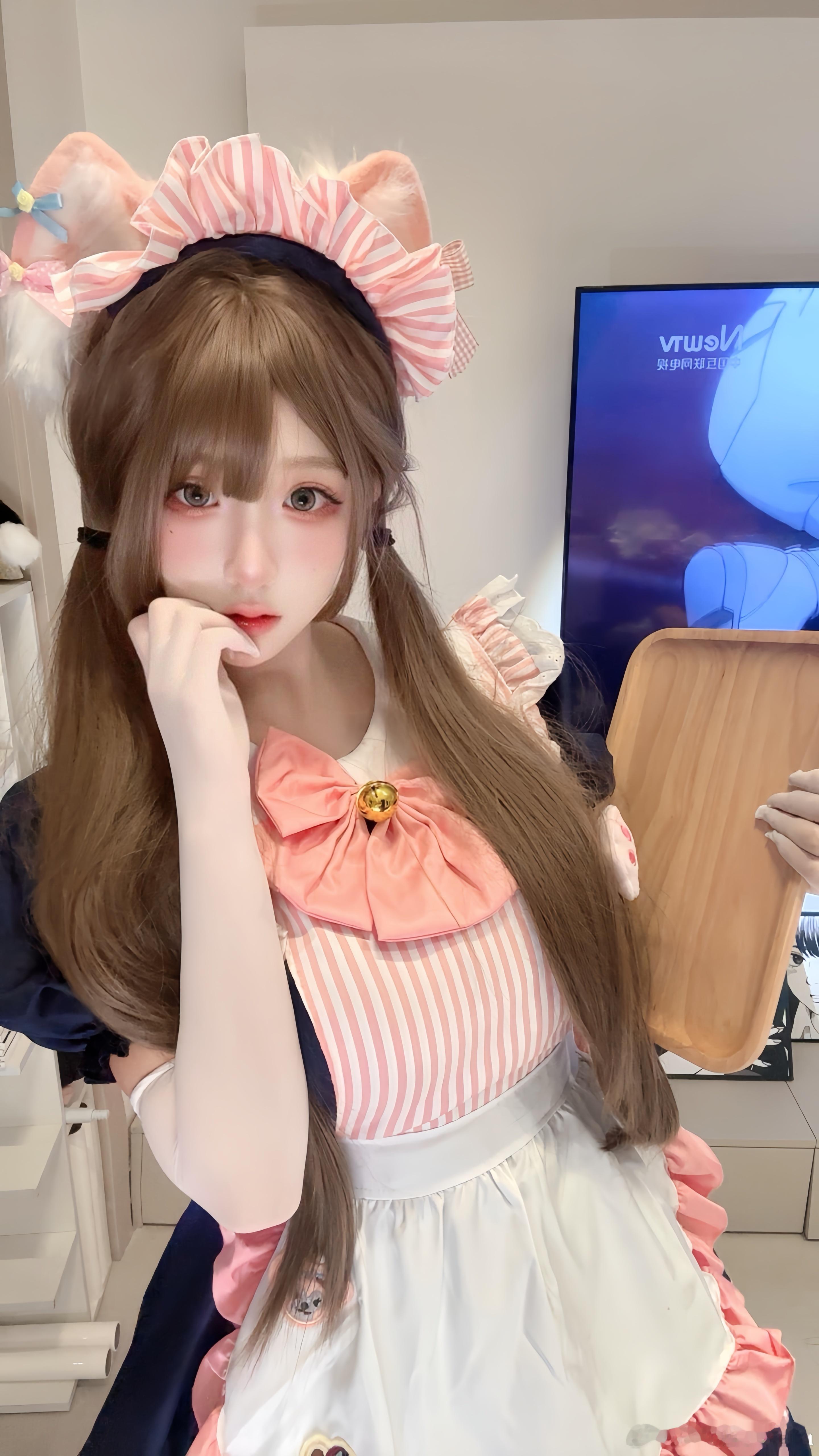 到饭点了 今天想吃点什么呢 狗修金sama～🥄 