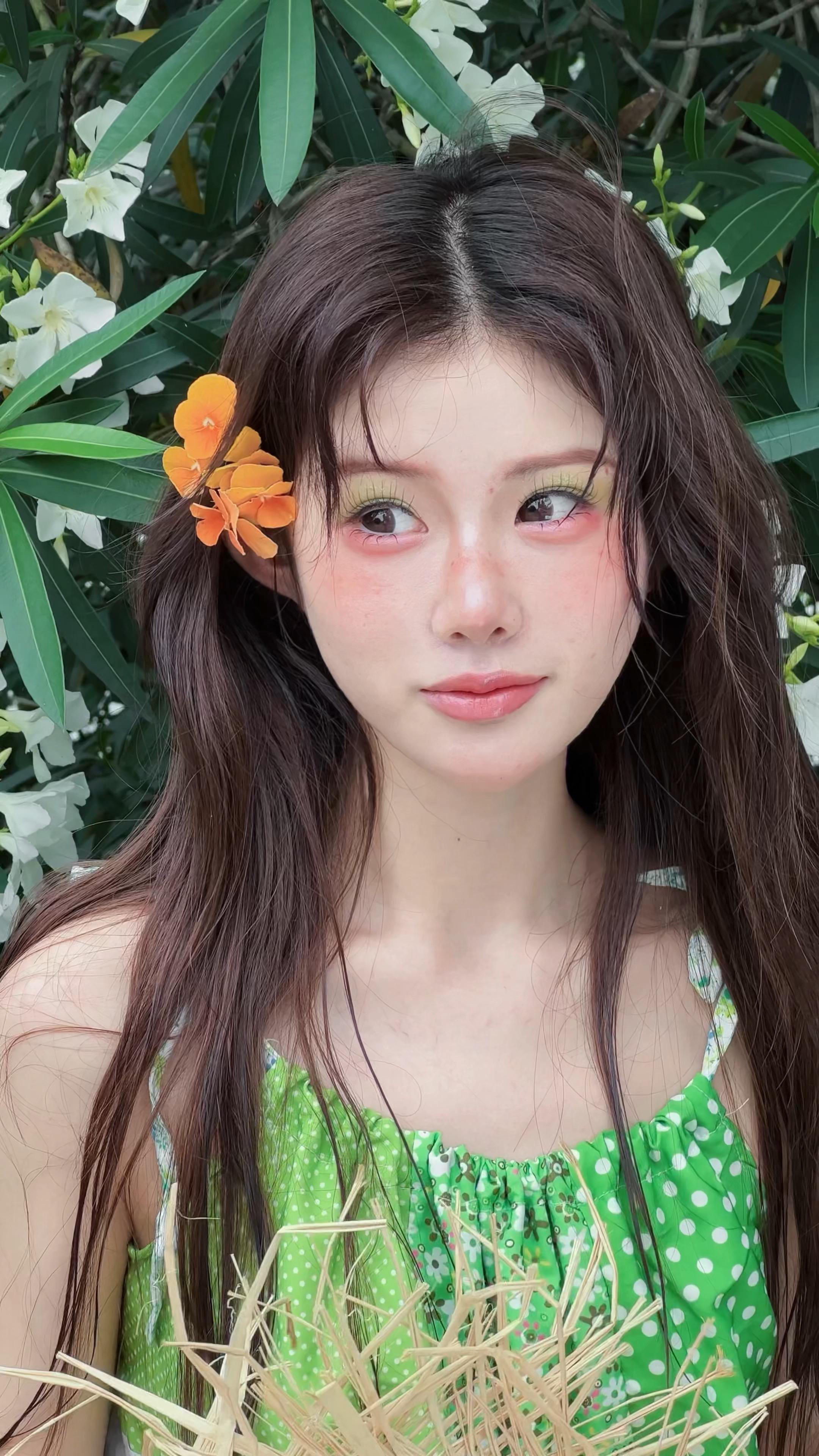 像夏日泉水般清澈的眼眸～