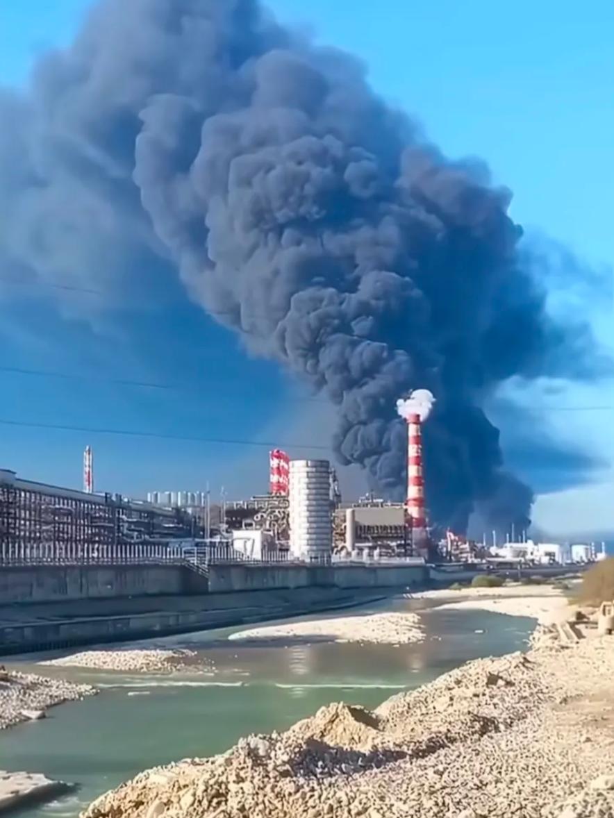 乌克兰如此，俄罗斯如此，美国也如此，都被无人机炸的够呛！

今天凌晨，乌克兰再次