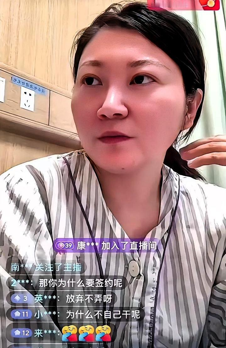 王暖暖的游轮，停在谜里。

别急着感动。先问问她那艘4000万的游轮，是怎么在两