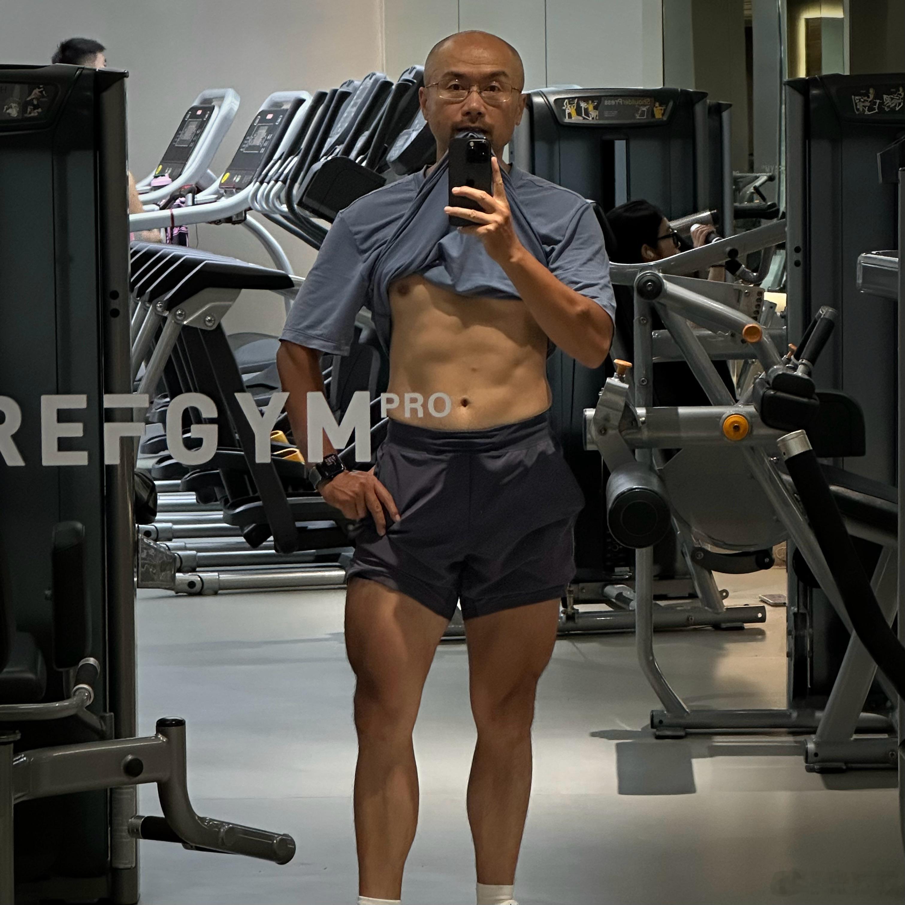 今天早上空腹体重是60.6kg。 成都·REFGYM PRO健身(西宸天街店)