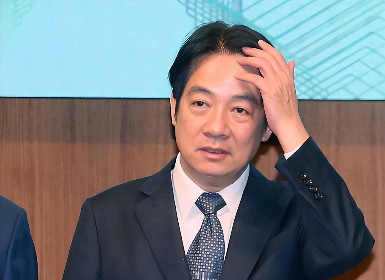 赖清德连收两个坏消息。
 
7月24号，张景森在脸书上撂下一句话：即日起退出民进