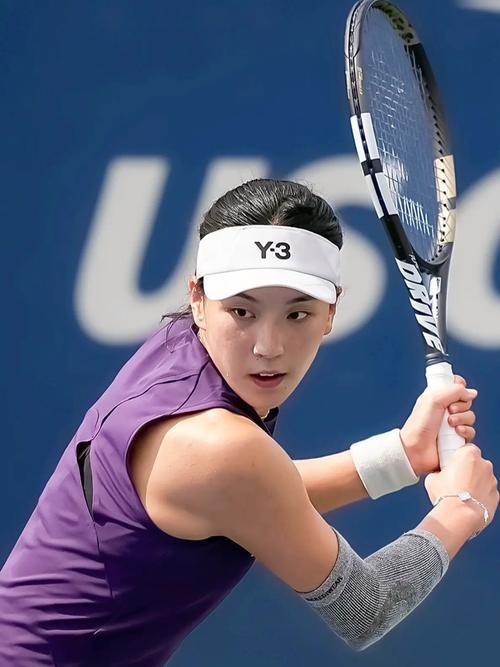#王欣瑜2比0克韦多# WTA克卢日纳波卡250赛第一轮，王欣瑜澳网后首次亮相单