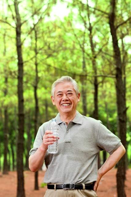 年龄越大，越要在意体重？医生：72岁后，体重保持在这个范围更好