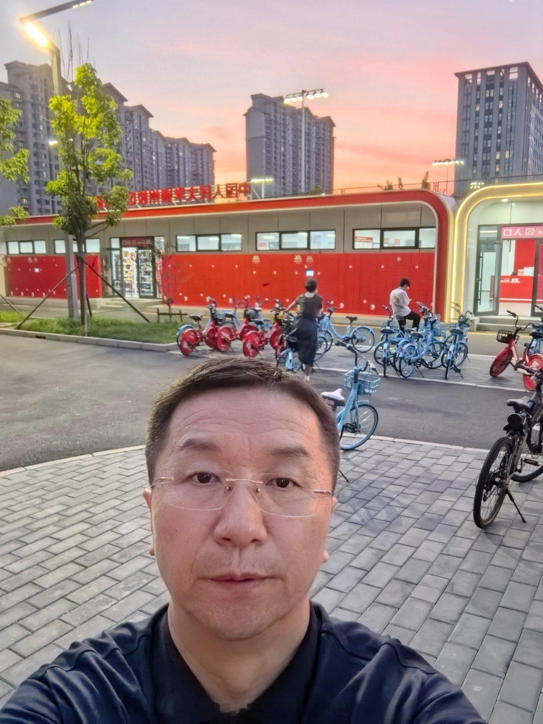 父亲节快乐   《史记·屈原列传》：“夫天者，人之始也；父母者，人之本也。人穷则
