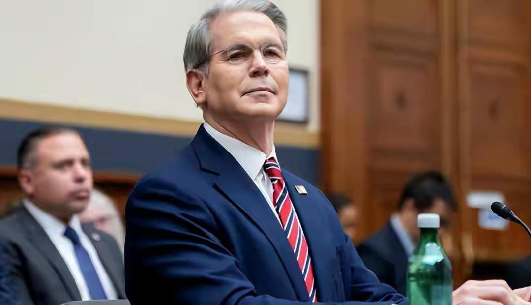 特朗普报复开始，27国联手围华，逐一淘汰中国制造，中方丑话说前
关于您提到的“特