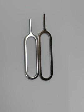 苹果手机取卡针300元
近期，“苹果原装取卡针为铂金材质，回收价超300元”的传