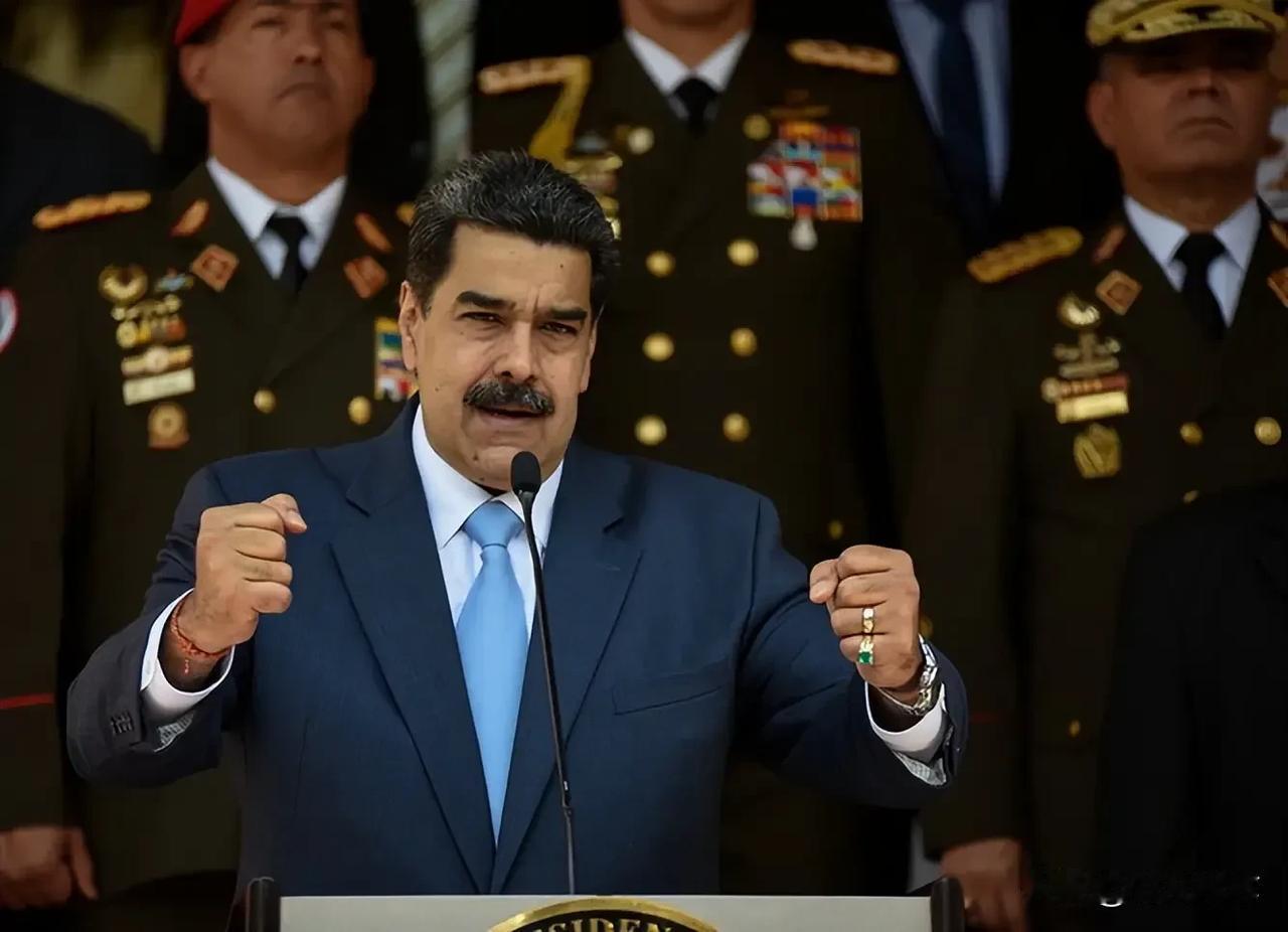 马杜罗为何突然对美国“认怂”近段时间美国对委内瑞拉的封锁越来越紧逼，数次对“贩毒