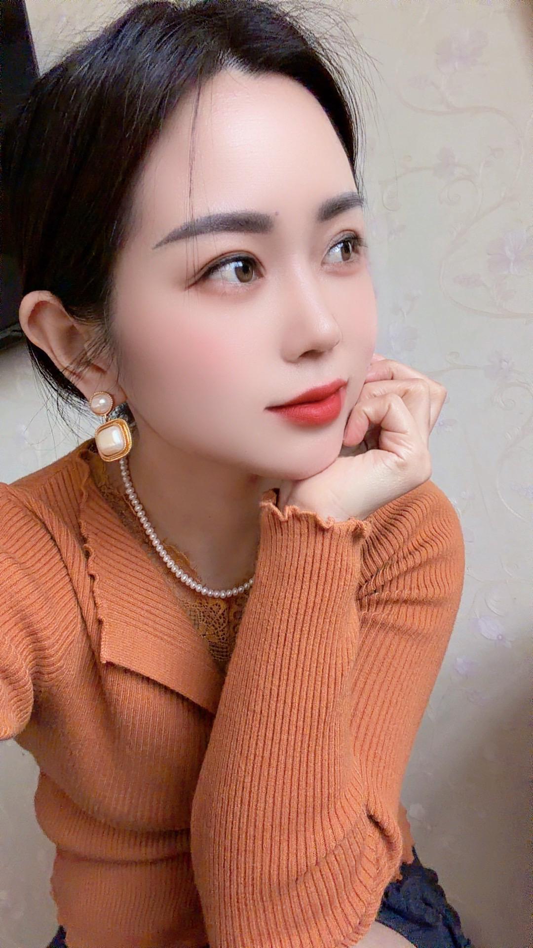 人这辈子 总是在等 等将来 等不忙 等下次 等有时间 等有条件 等有钱...