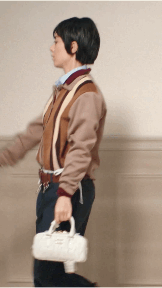 这真不是赵今麦的问题了，纯粹是miumiu发疯 