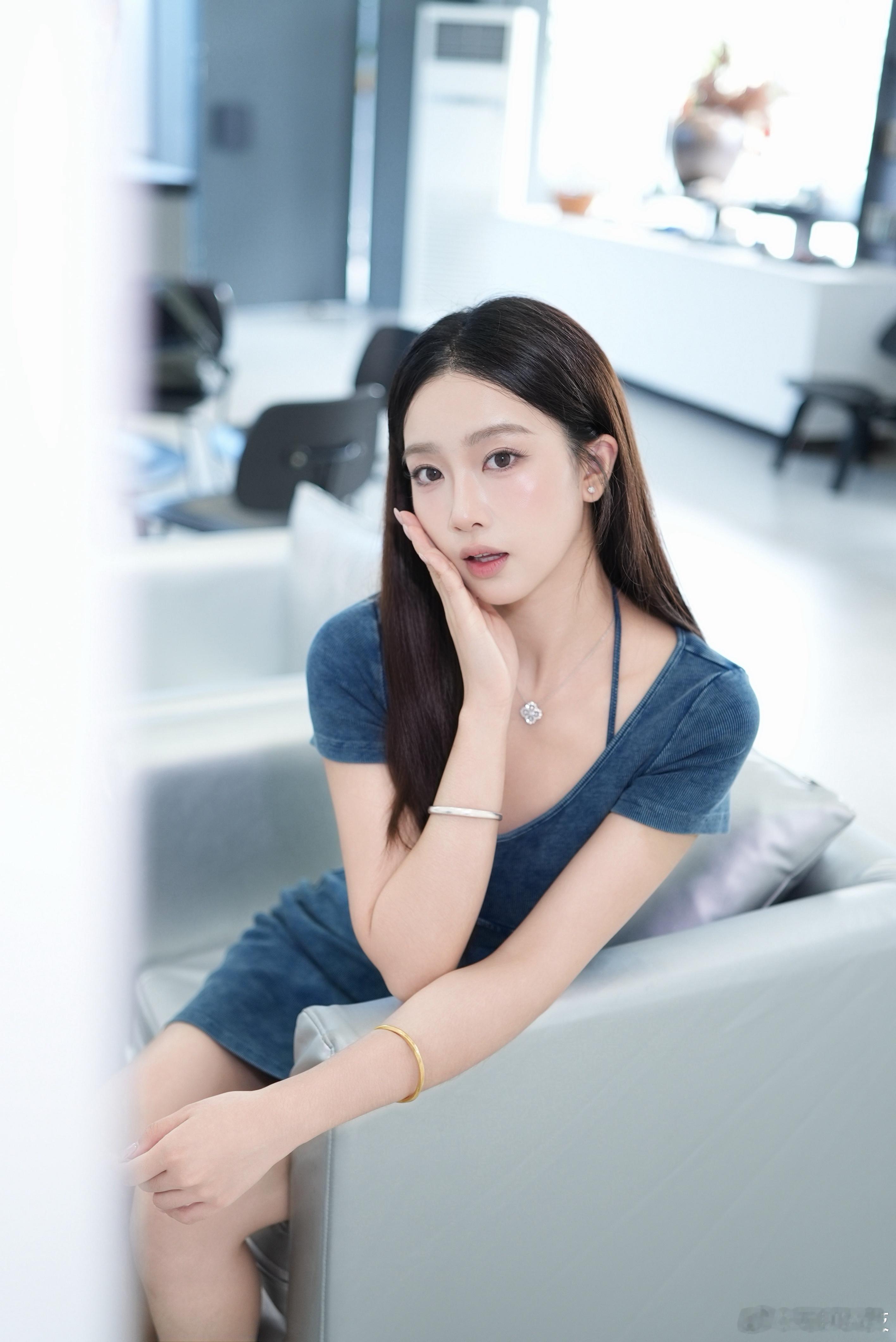晚安全世界🌍聊姐美图新星闪光计划 ​​​