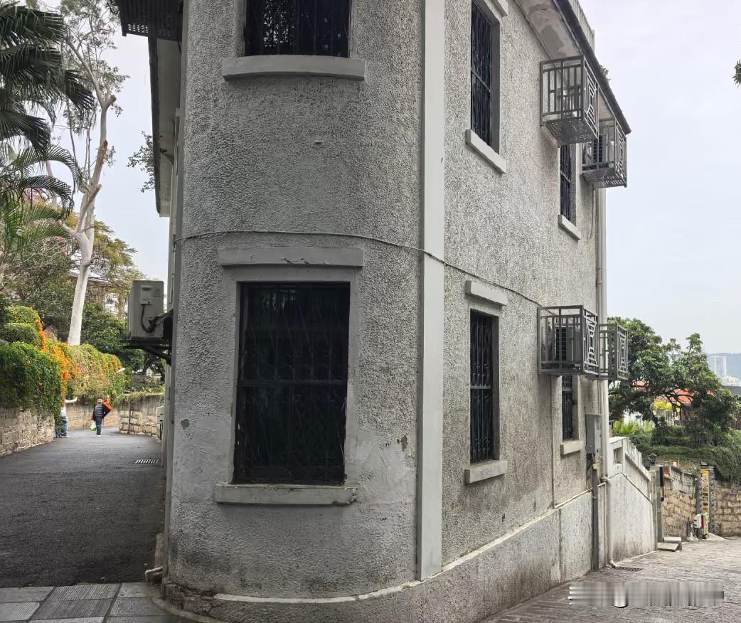 鼓浪屿到底是谁在无脑吹啊？真的越逛越费解！

为啥非要从厦门邮轮中心绕大远路上岛