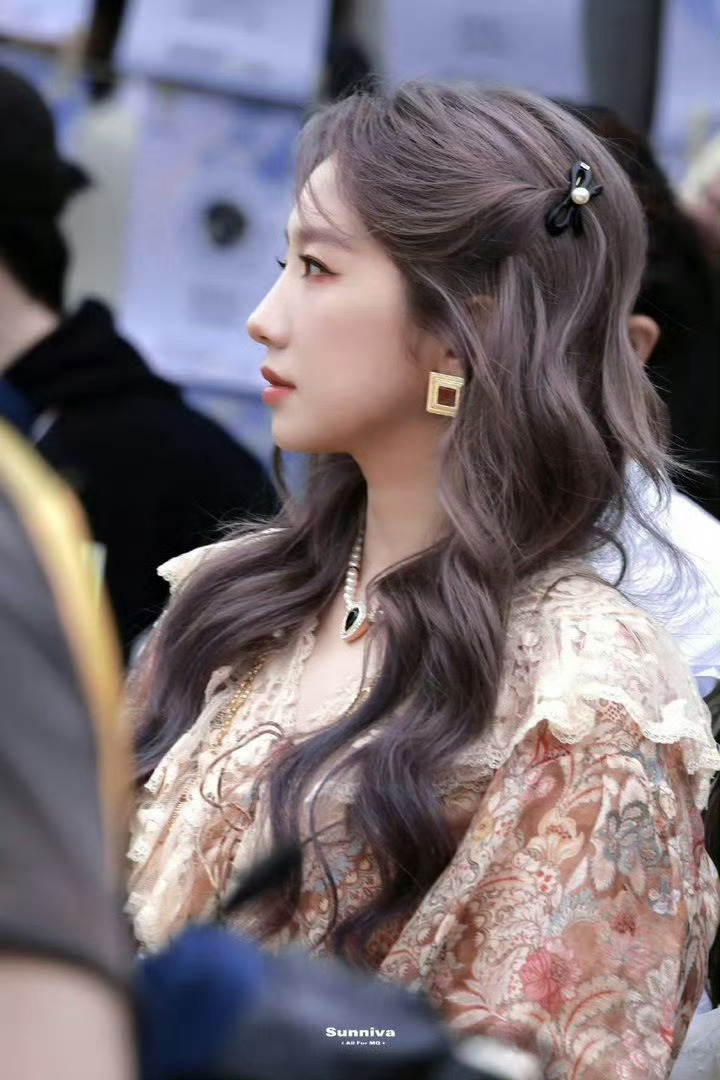 孟美岐真的重新出发了孟美岐重新出发 孟美岐惊艳亮相状态拉满！带着实力与态度重新出