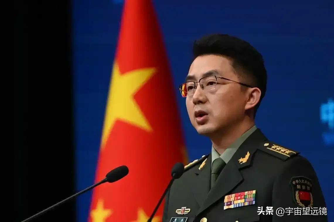 就在刚刚，
中国国防部正式宣布，
9月4日，中国国防部正式宣布：解放军陆军将派兵