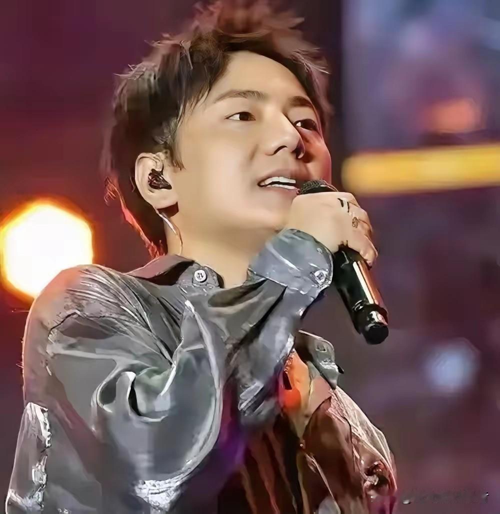 海来阿木《分币不掏》真是让男人听了高兴，女人听了知道自己得恋爱脑。送云朵，送星河