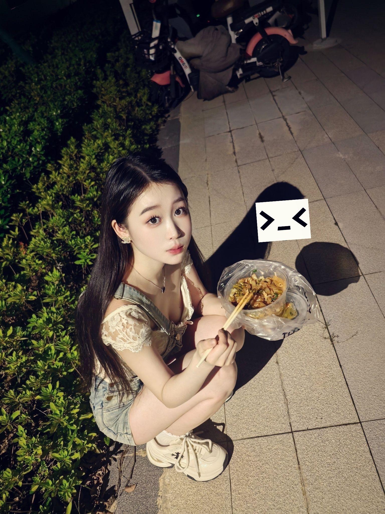 我能咬牙吃一百种苦 就怕有人突然心疼我