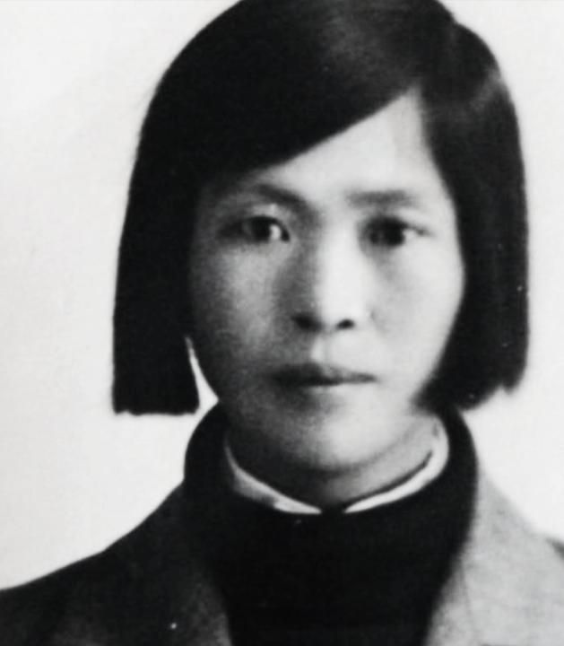 听闻贺子珍没被安排职务，毛主席随即大怒：难道她的资历还不够？
 
1935年的贵