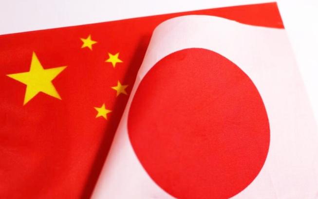 日本气炸了。当地时间 7 月 13 日，日本方面透露，日本海上保安厅多艘巡逻船只