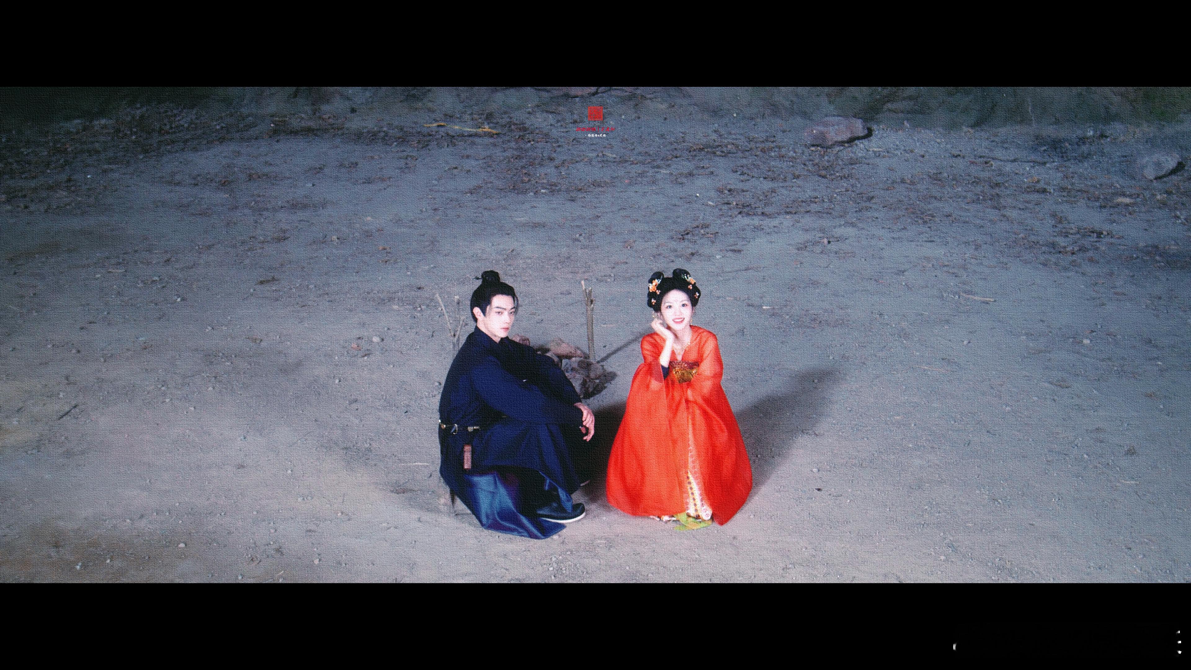 梅祯只是在一起画面就很美好，可以用来当言情小说封面的两张脸。