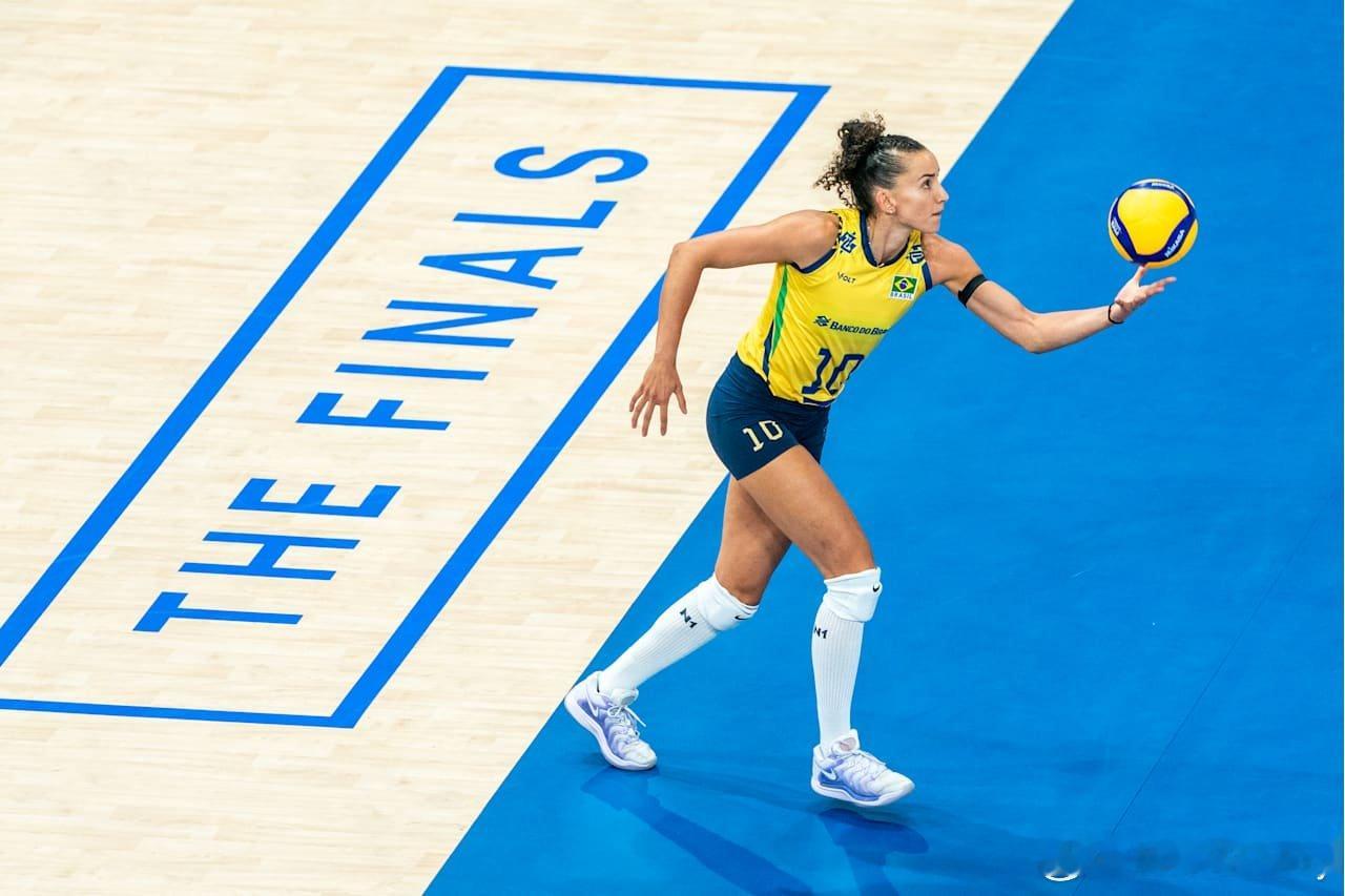 【世联赛半决赛 II 巴西女排3-2日本女排技术统计】比分：23-25 25-2
