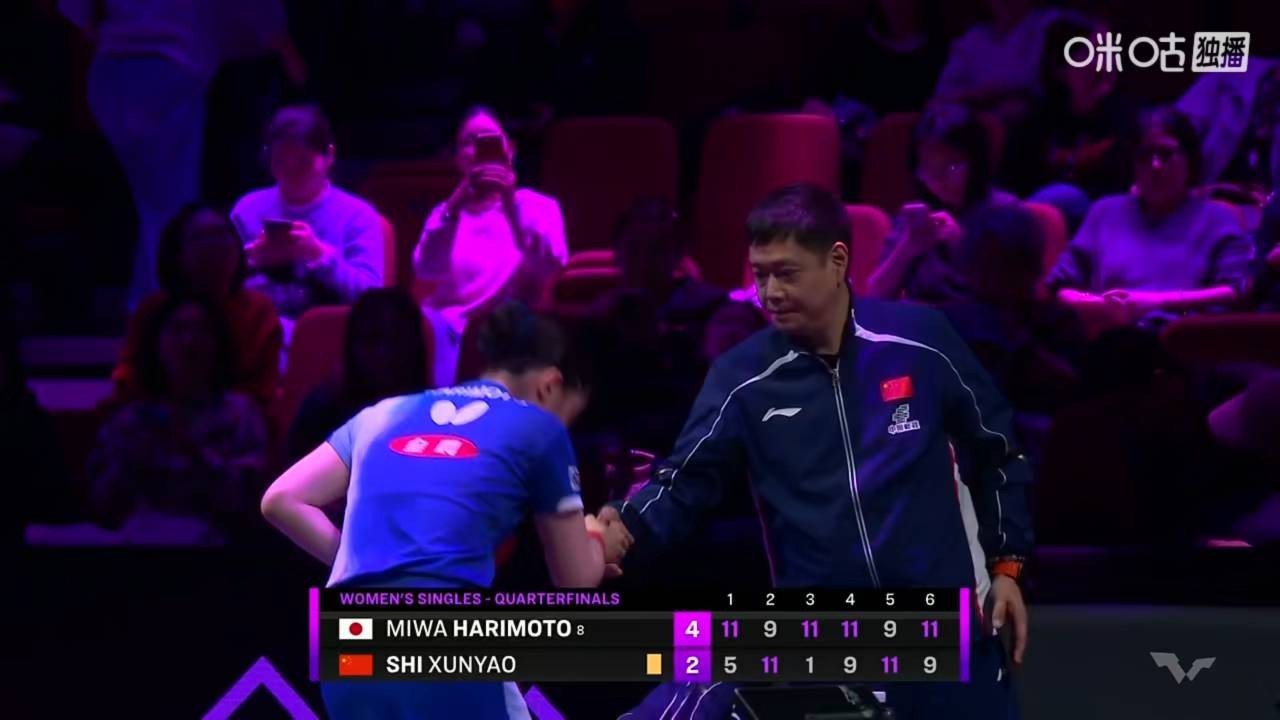 5494【霓虹】横扫地主，一键三连！