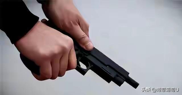 1983年轰动全国的"二王"持枪杀人案，让人们看到了当时基层警力的明显不足。王宗