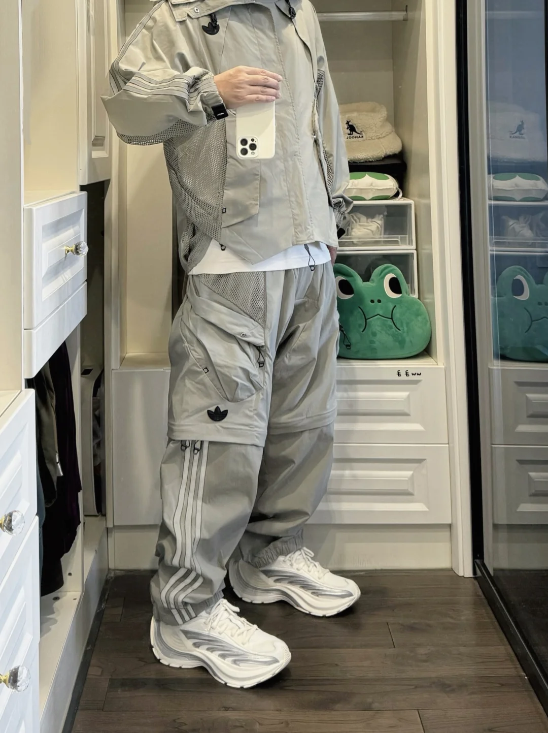 秋季沙色系｜冲锋衣穿搭