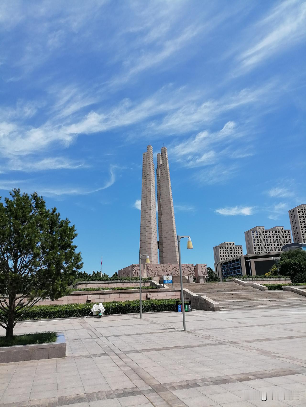 晒图笔记大赛唐山大地震至今，让人记忆难忘，房倒屋塌的场景以及英勇的唐山人民，给人