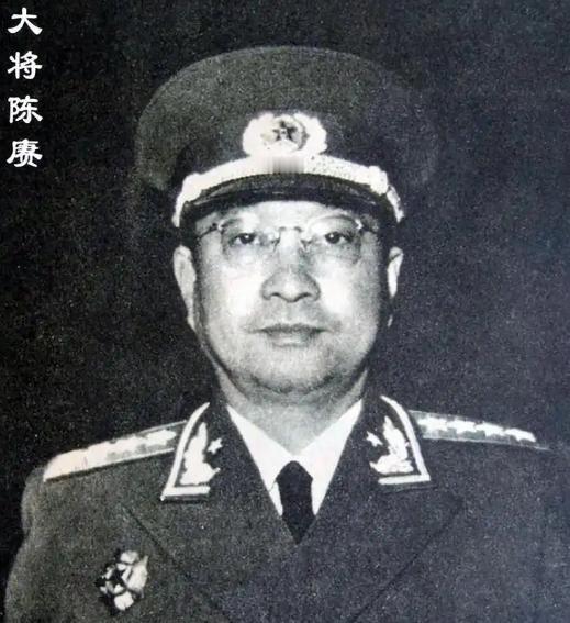 1955授衔，有人说陈赓最让人意难平，论战场指挥、论资历履历、论综合能力，全军上
