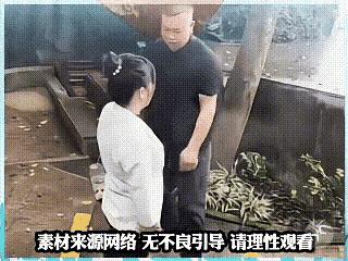 看完这个夫妻吵架的小视频后，我们觉得，这个丈夫把挥在半空中的手放了下来，没有回击