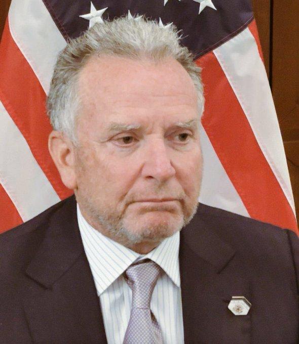 特朗普特使维特科夫的微表情，与乌克兰谈判  vs 与普京谈判