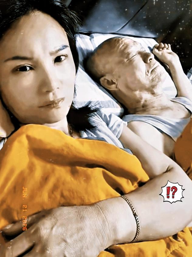 彻夜无眠:
看着枕边熟睡的丈夫！
我后悔当年执意嫁大十岁的他？
 
又是一整夜毫