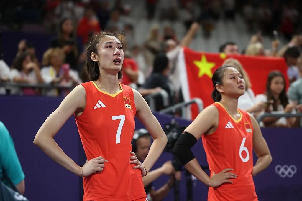 #中国女排止步8强#看了后半程感觉土耳其实力确实略强，打法很灵活也很凶猛，女排姑