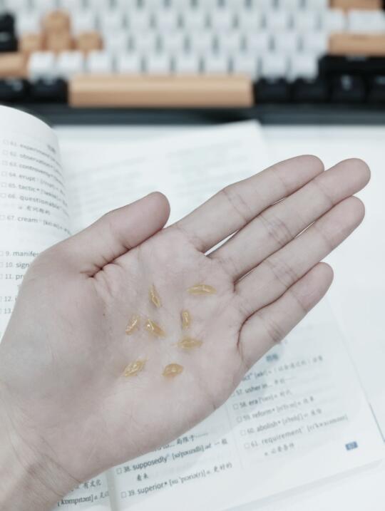 考研最严重的时候，一次吃八粒