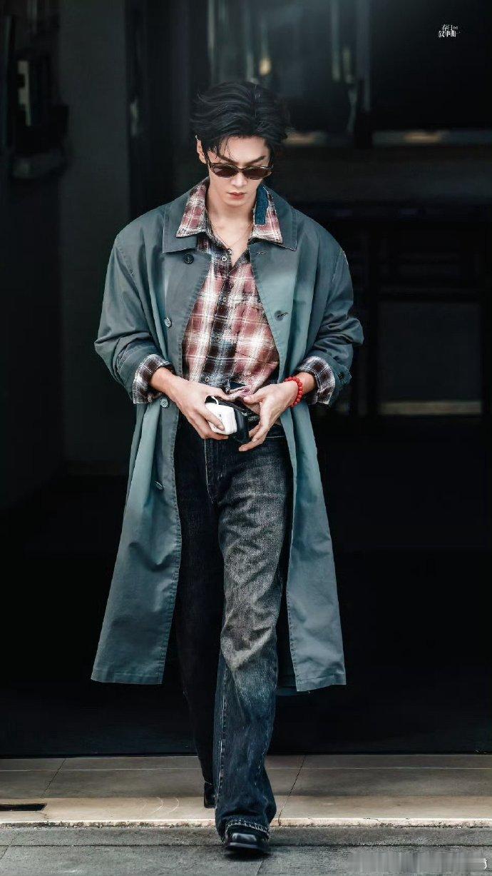 陈哲远张婧仪你好星期六上班路透陈哲远张婧仪同框出镜，男帅女美超吸睛，期待节目里的