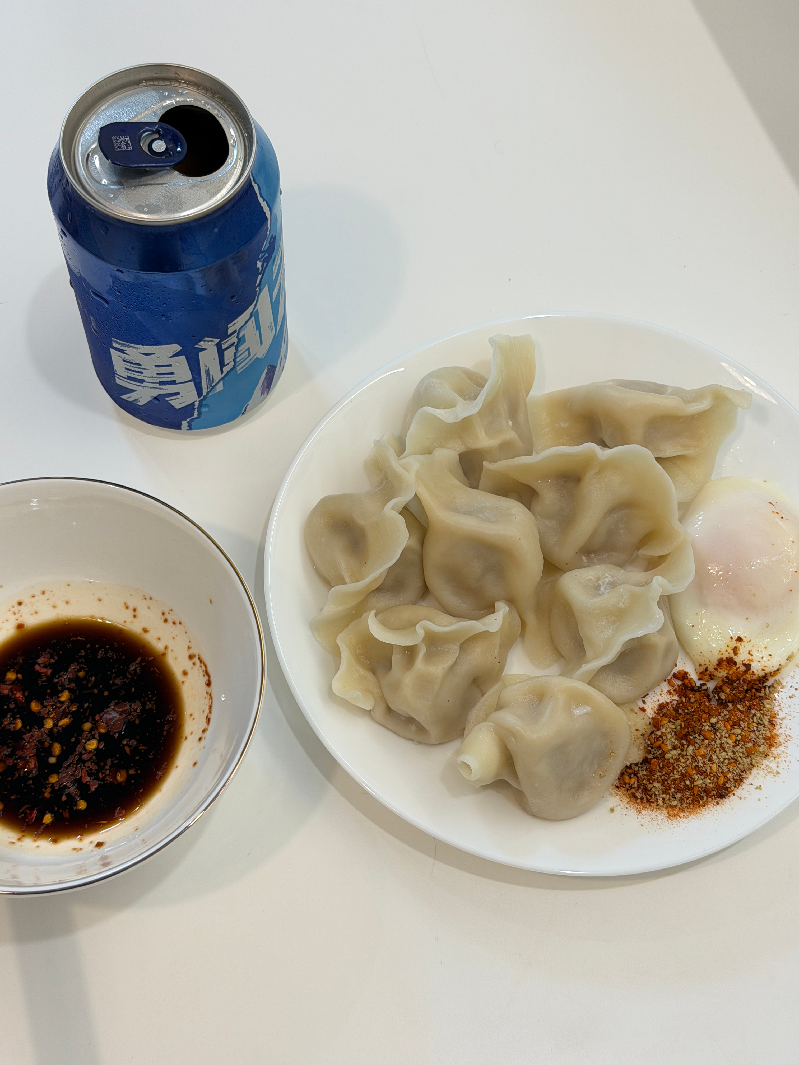 忍不住碎碎念一下：最近完全沉浸在新家的布置当中 慢慢感受小生活真的是很幸福啊☺️