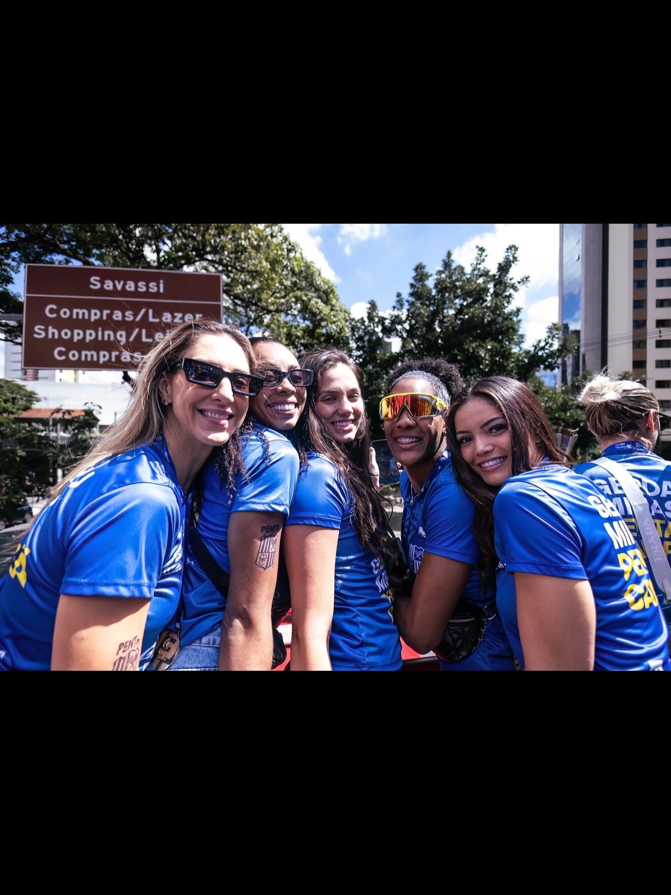 巴西女排自由人尼耶梅发文致敬卡罗琳！Cá，今天好难……但我确信，你的未来，会如你