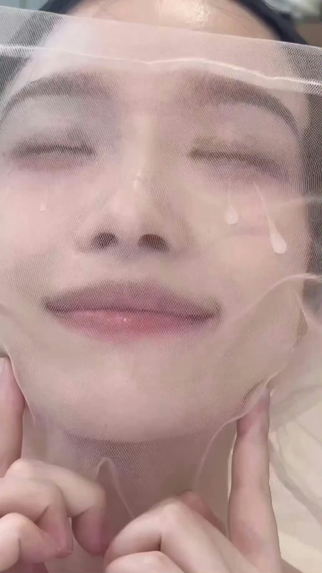 倪妮脸上这几点是什么？好容易让人误会啊 ​​​