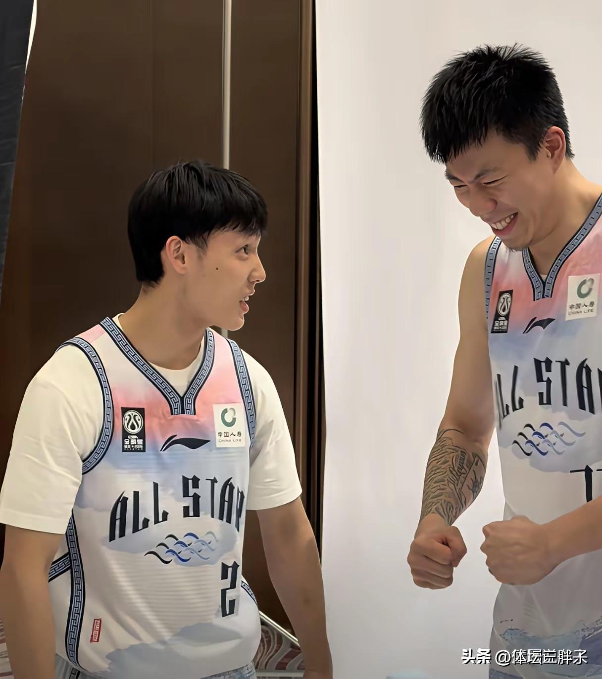 昔日的CBA全明星周末，北有郭艾伦，男有易建联，配合一众小佐料，真的是球迷节日万