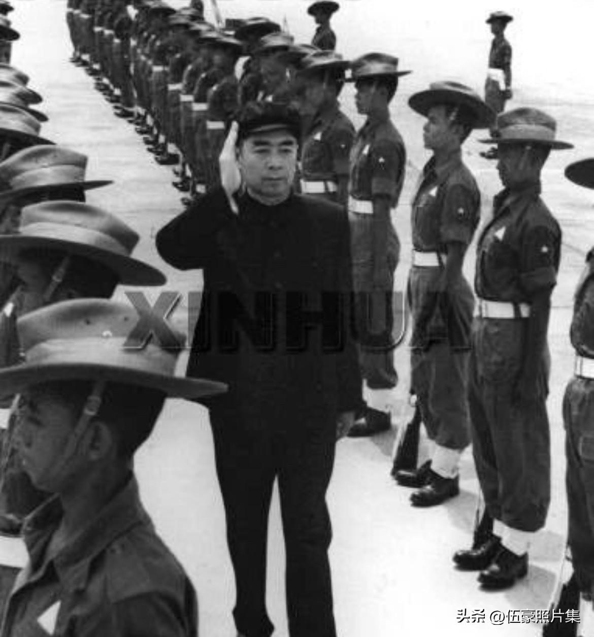 【周总理历史上的今天——6月28日】
1954年6月28日，下午一时四十五分，周