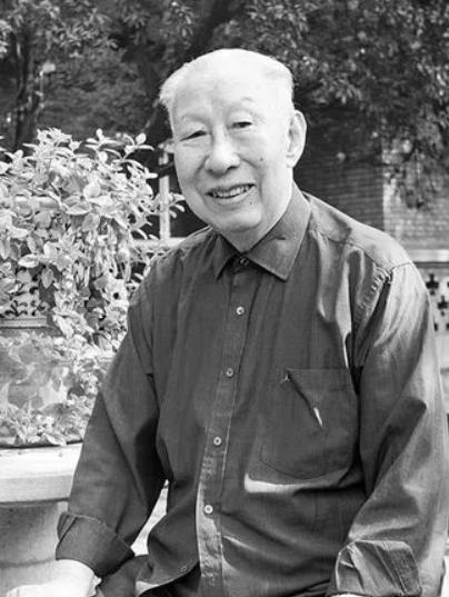 1943年，15个日本兵被八路军堵在窑洞里，他们拒不投降，没曾想八路军指战员曾美