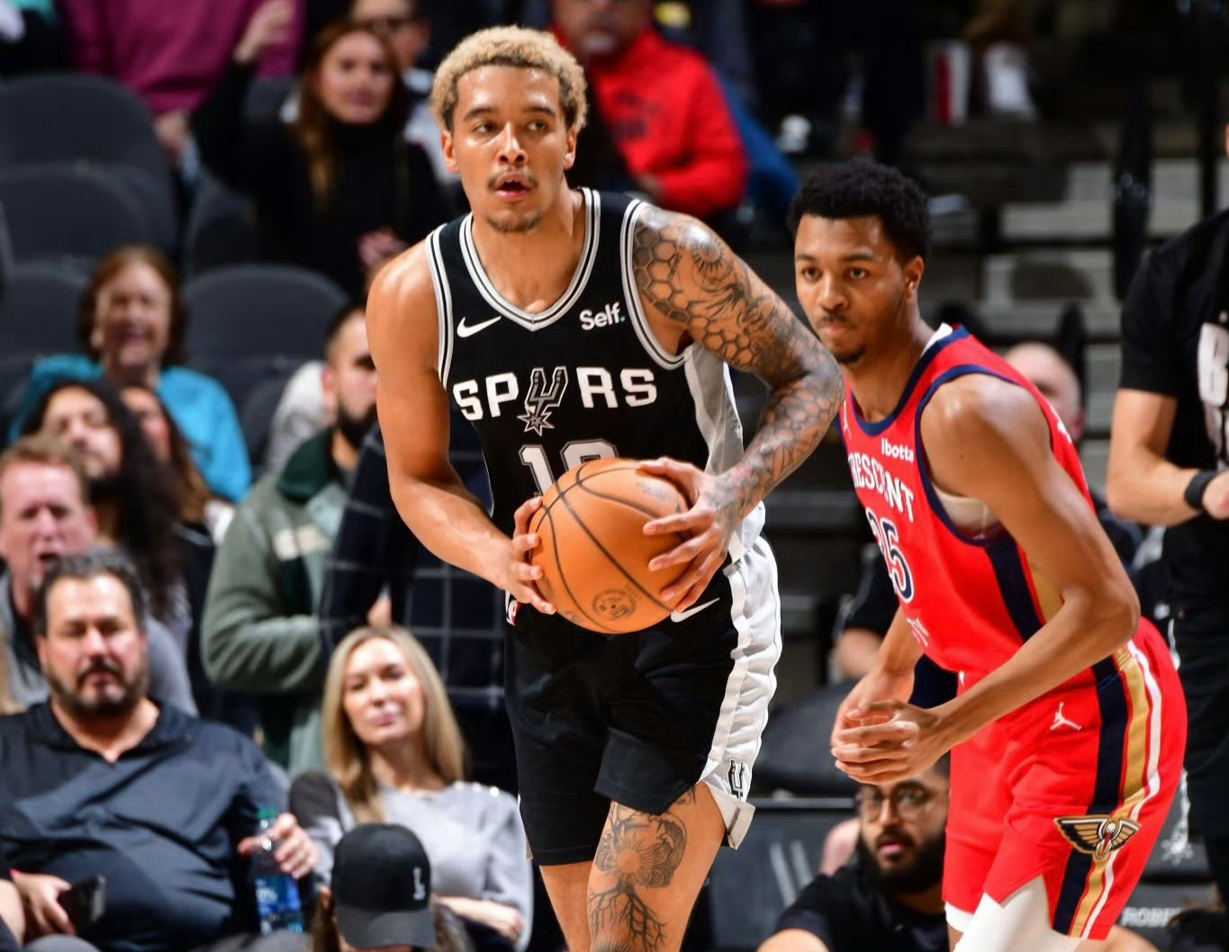 ⬜️ 比赛预告//GoSpursGo ⬛️⏰ 时间:明天8点（主场）🆚 对手: